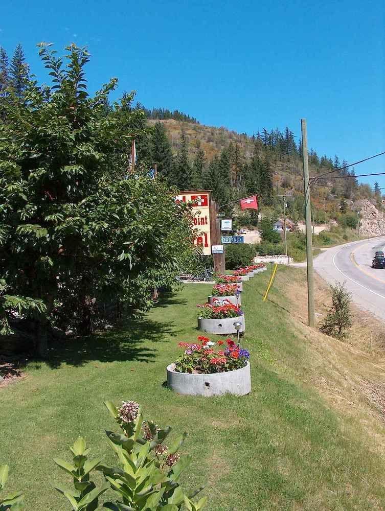 Viewpoint Rv & Cottages Salmon Arm Dış mekan fotoğraf